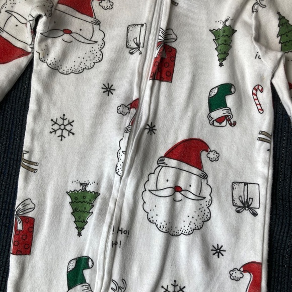 Carters sleeper 24m - Picture 3 of 4